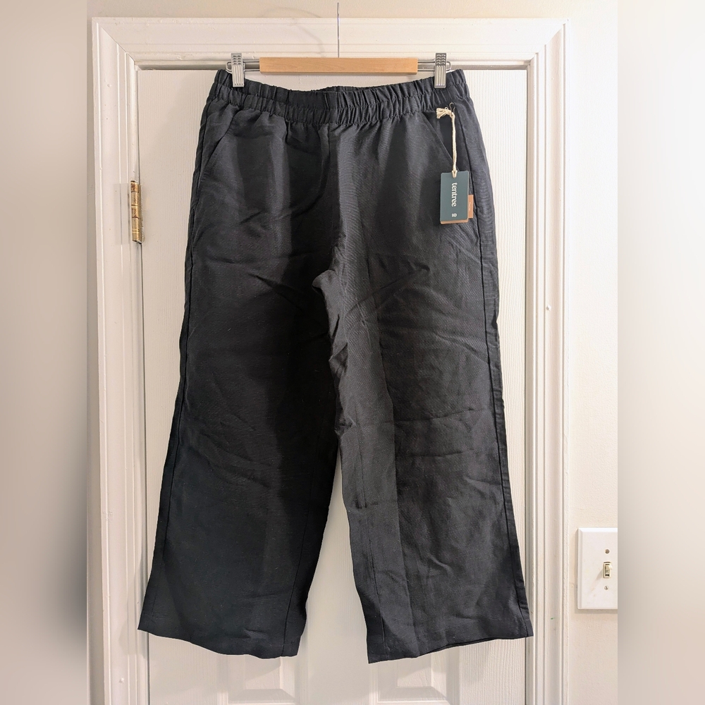 Women's Cropped Black Linen Pants